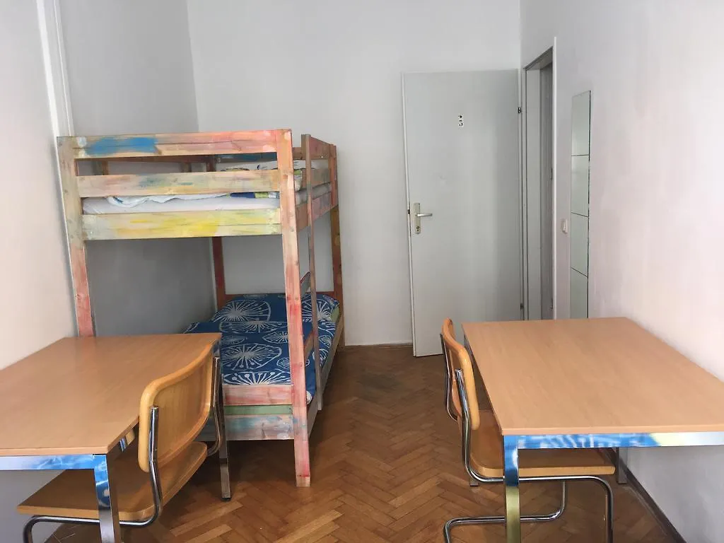 Chichilli Hostel Austria