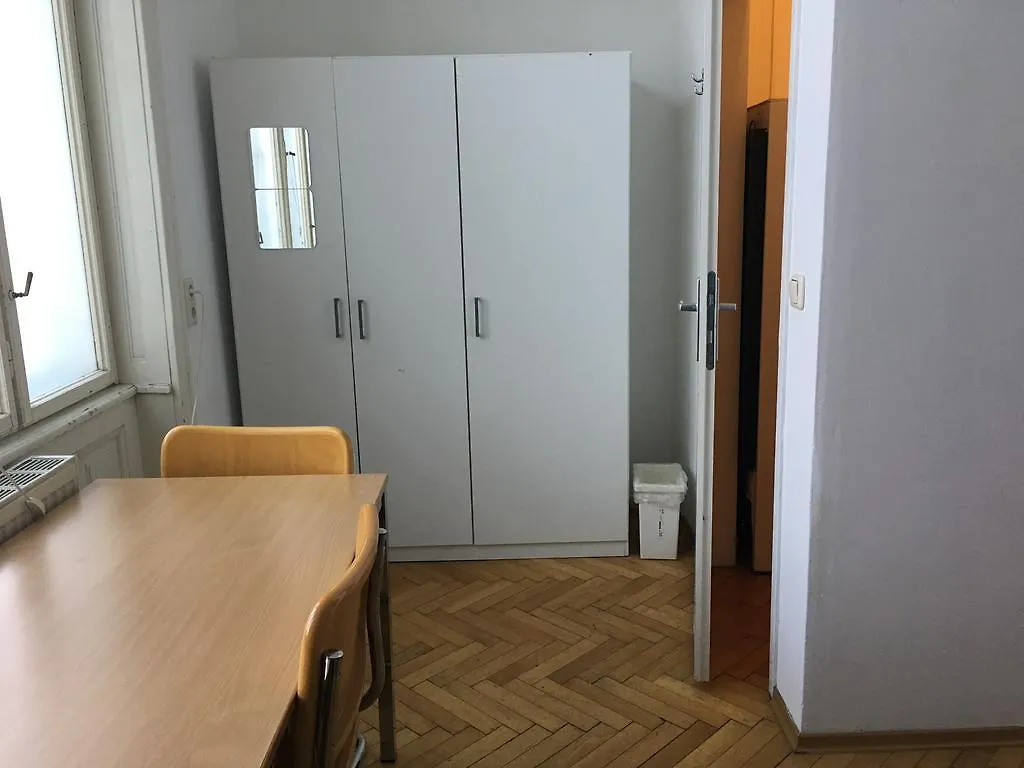 Chichilli Hostel Austria
